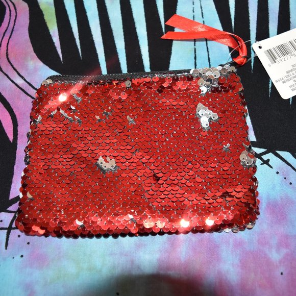 Beautiful Red shimmy bag - Picture 7 of 8